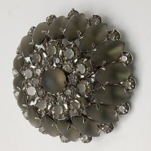 Vintage signed Judy Lee frosted smokey brooch